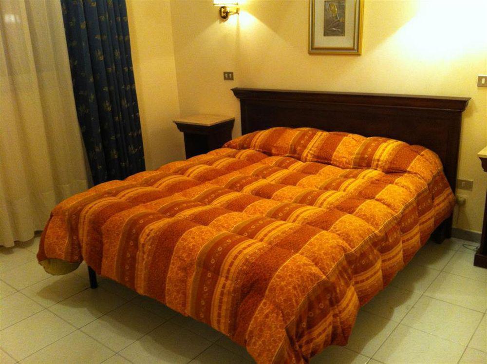 Cappello Hotell Lecce Exteriör bild