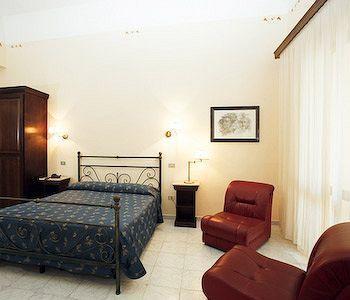 Cappello Hotell Lecce Exteriör bild